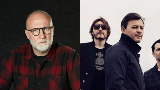 links Bob Mould, rechts die Manic Street Preachers